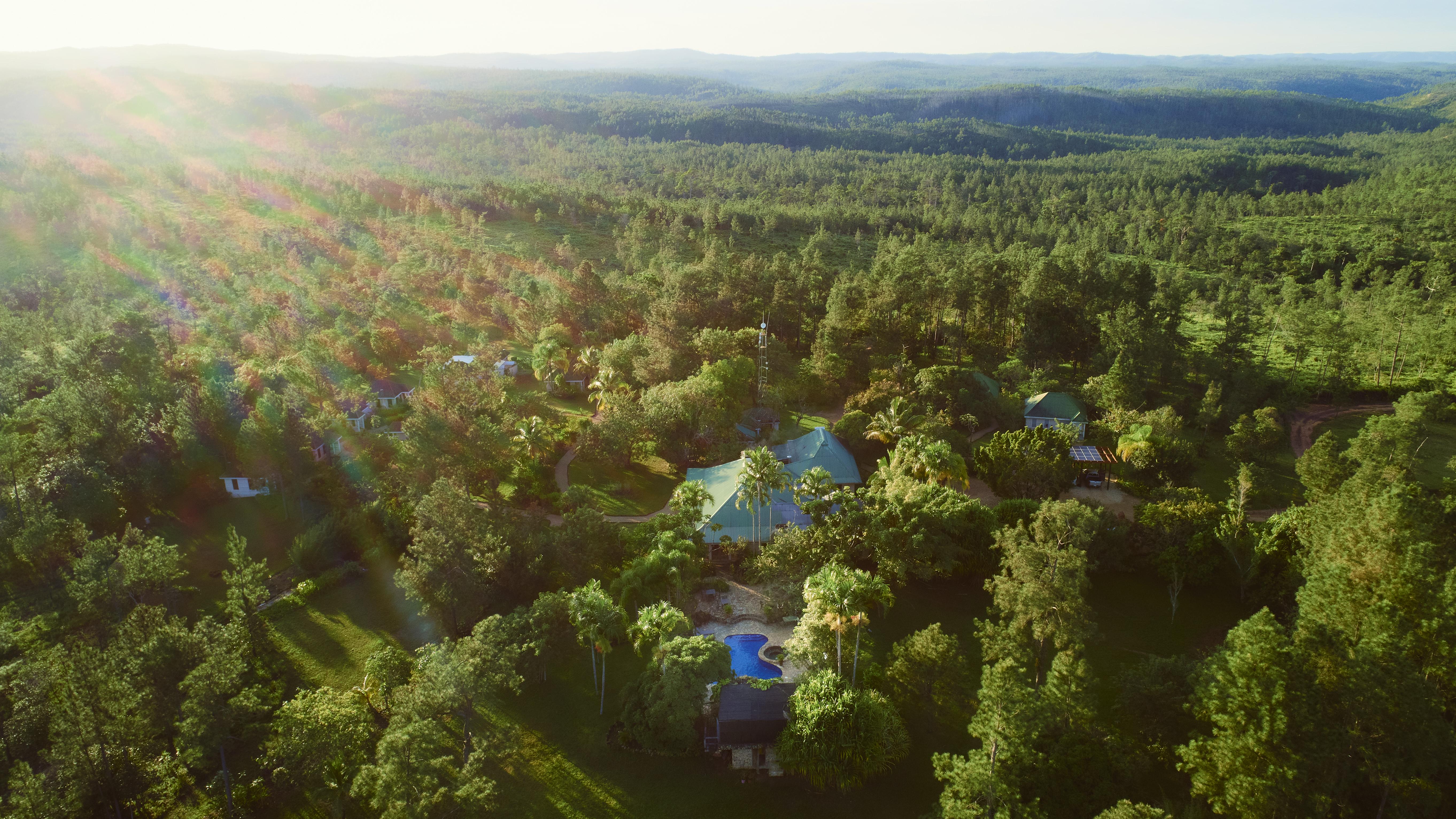 Blancaneau Hidden Valley Wilderness Lodge מראה חיצוני תמונה