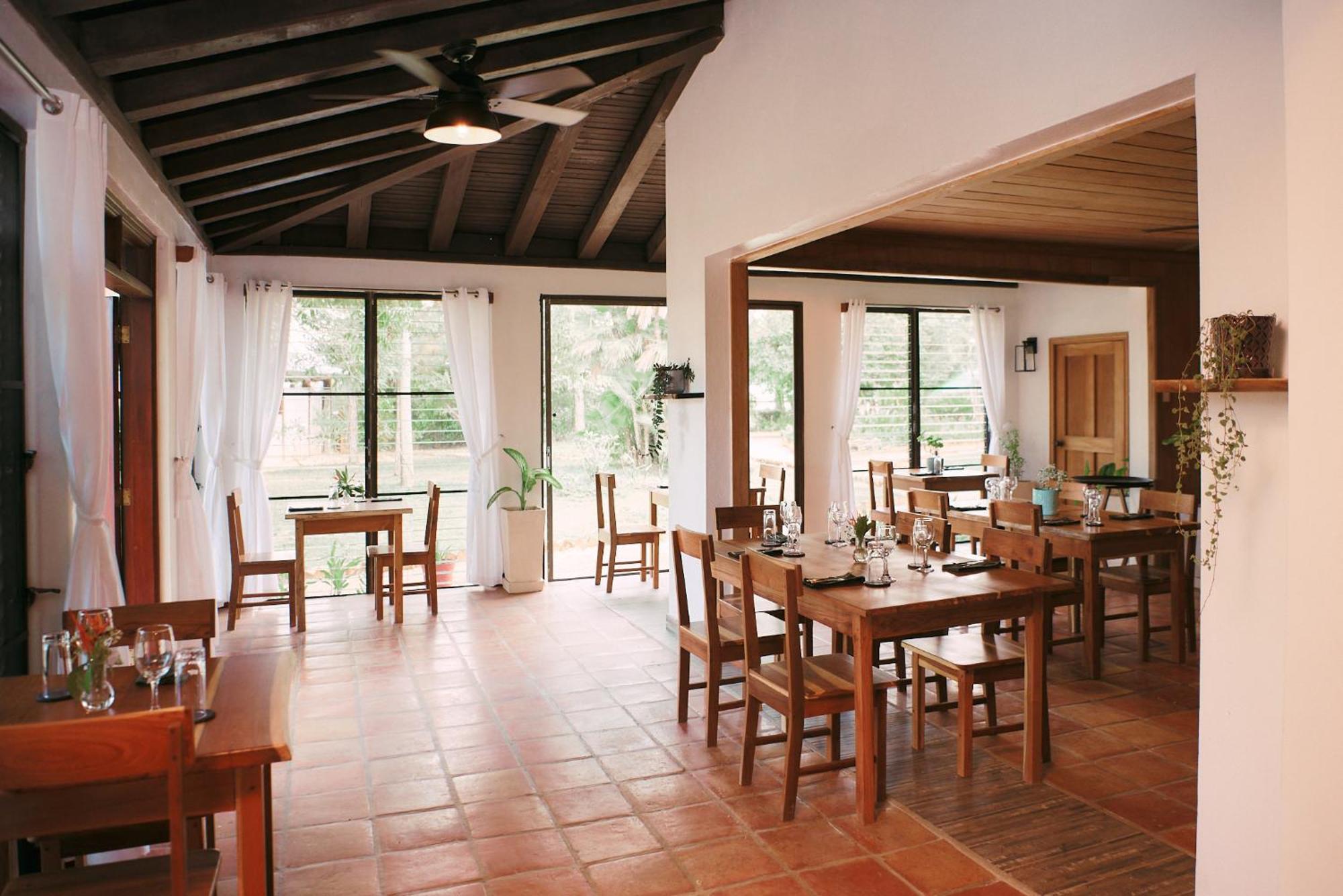 Blancaneau Hidden Valley Wilderness Lodge מראה חיצוני תמונה