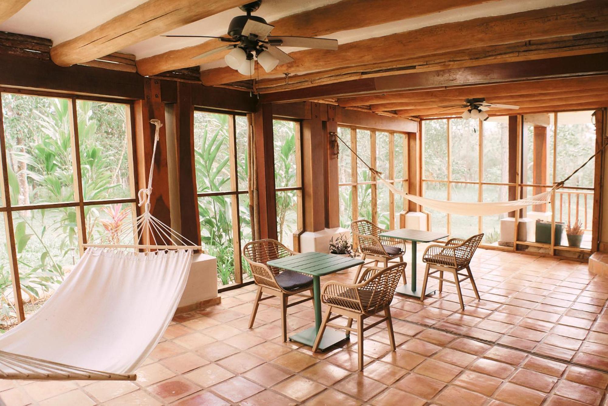 Blancaneau Hidden Valley Wilderness Lodge מראה חיצוני תמונה