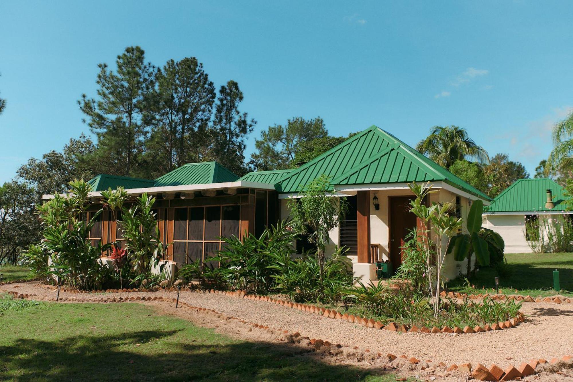 Blancaneau Hidden Valley Wilderness Lodge מראה חיצוני תמונה