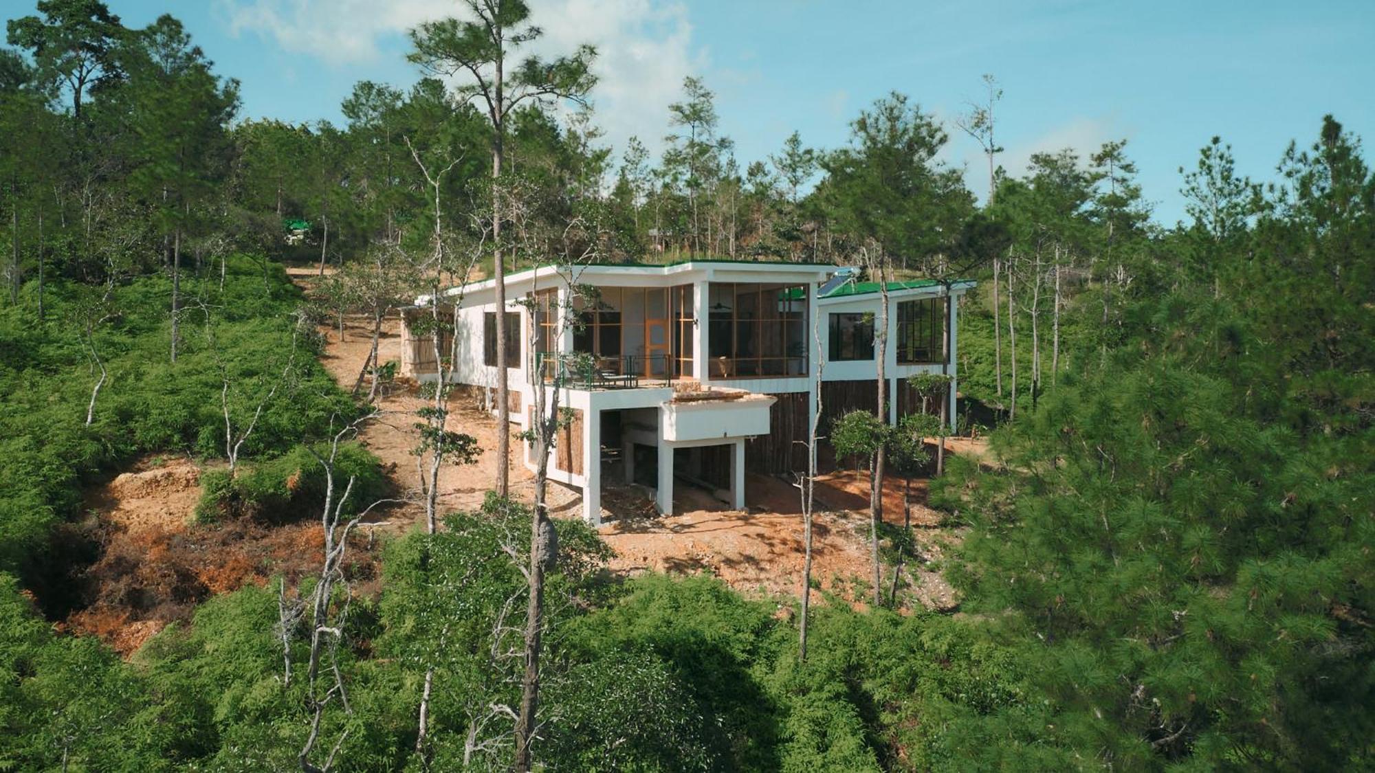 Blancaneau Hidden Valley Wilderness Lodge מראה חיצוני תמונה