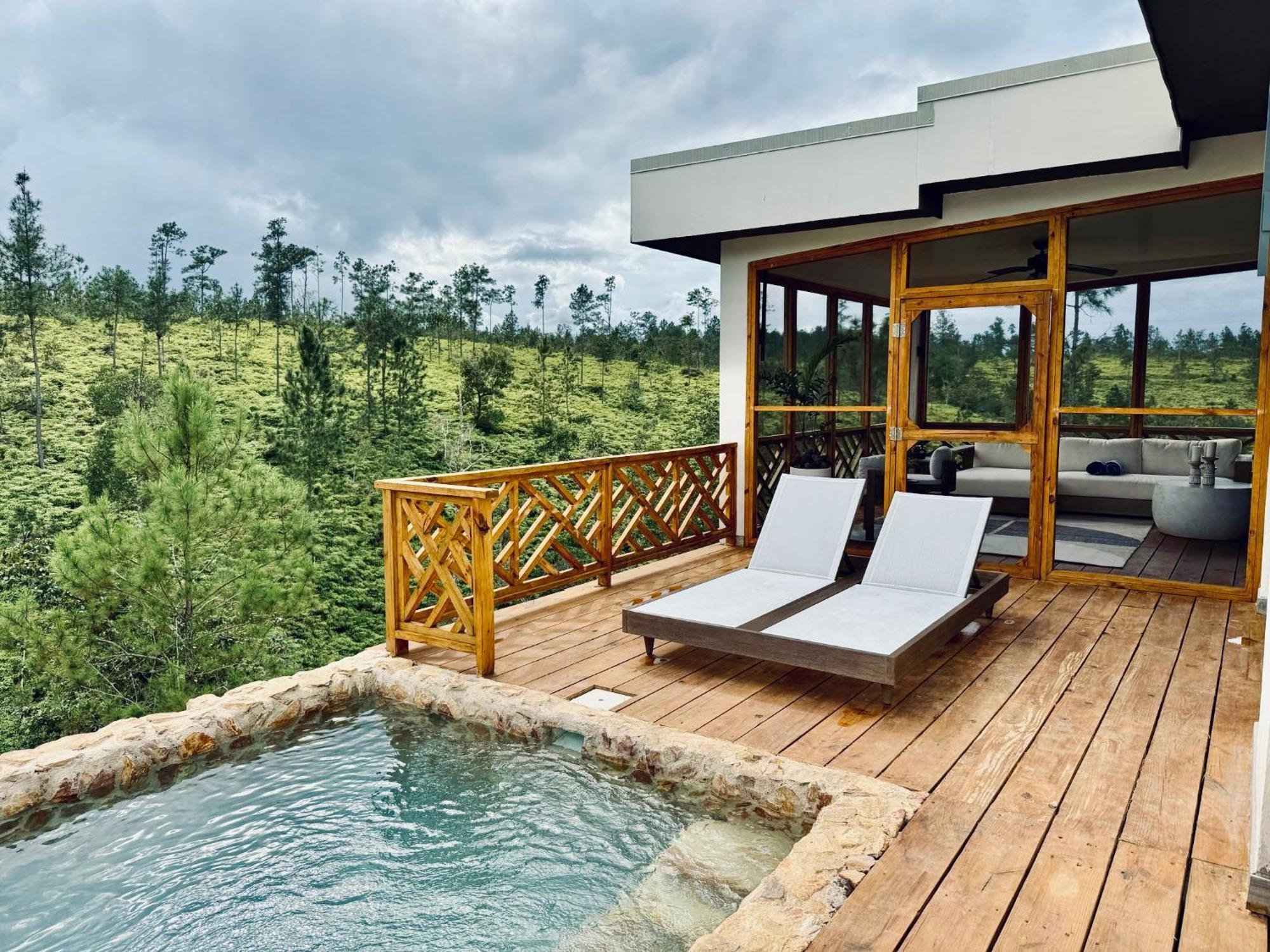 Blancaneau Hidden Valley Wilderness Lodge מראה חיצוני תמונה