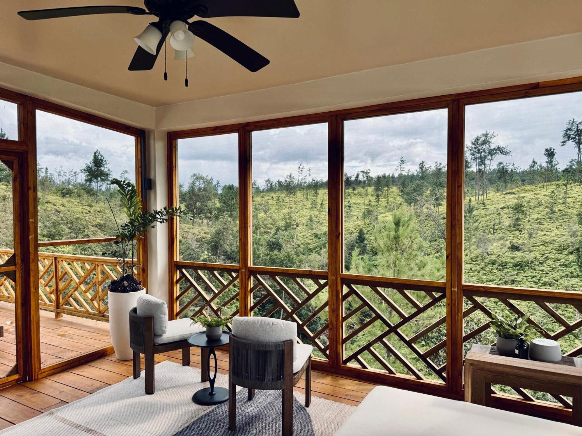 Blancaneau Hidden Valley Wilderness Lodge מראה חיצוני תמונה