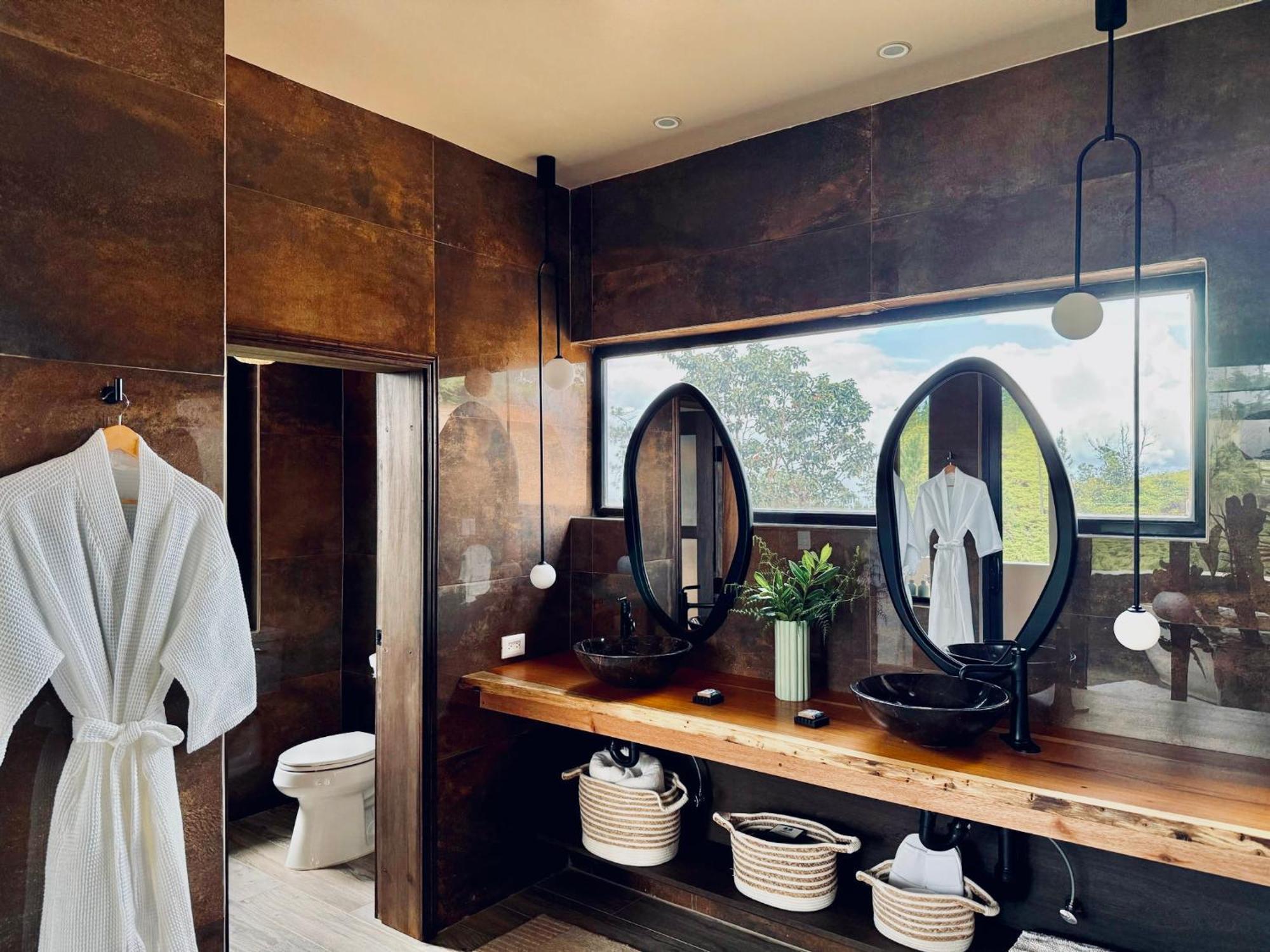 Blancaneau Hidden Valley Wilderness Lodge מראה חיצוני תמונה